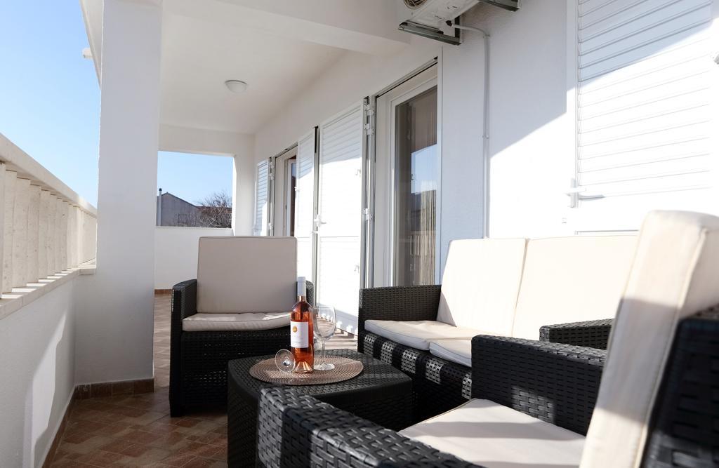 Apartments Andelic Vinišće Eksteriør bilde